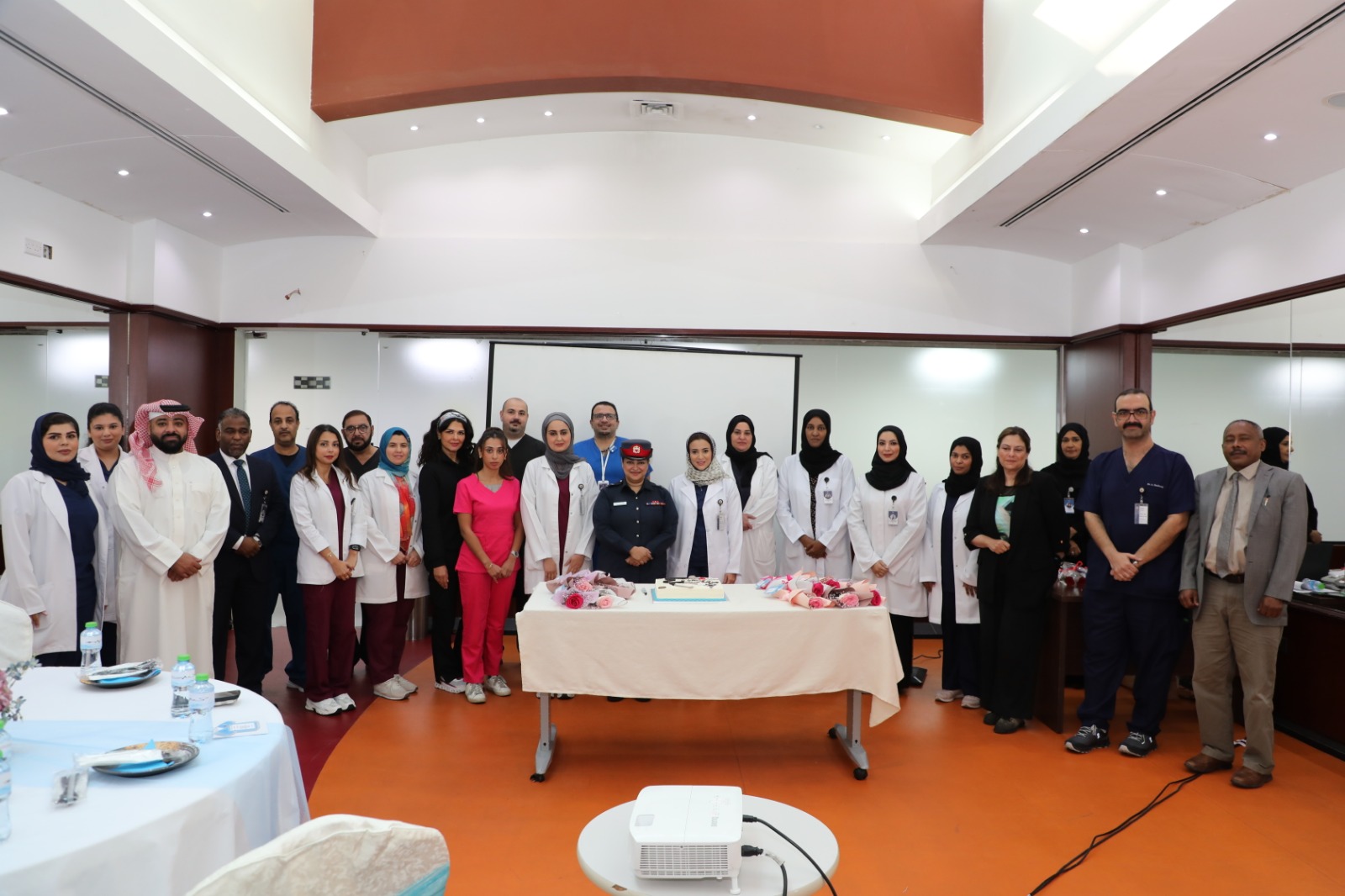 إدارة الشئون الصحية والاجتماعية تحتفل بيوم الطبيب البحريني<